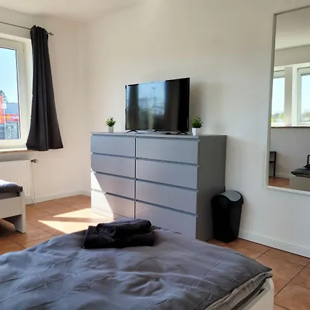 Apartment Work & Relax In Industrial Area *