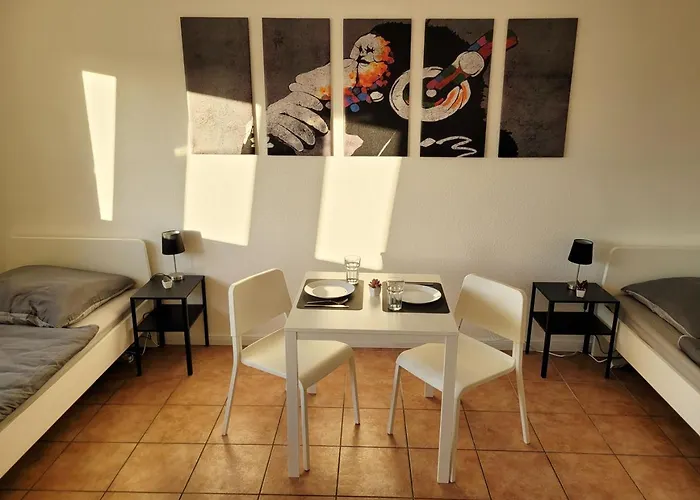 Apartment Work & Relax In Industrial Area