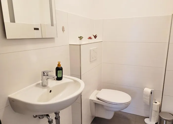 Work & Relax In Industrial Area Lägenhet